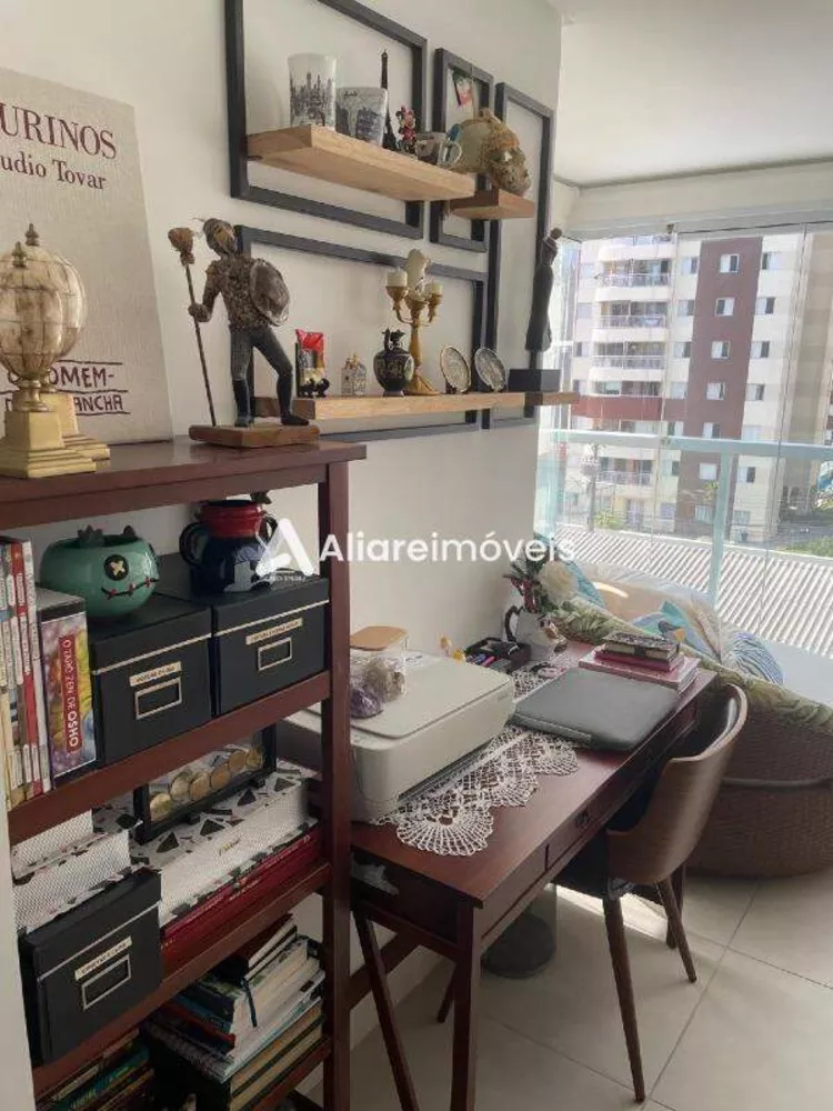 Apartamento à venda com 2 quartos, 66m² - Foto 3