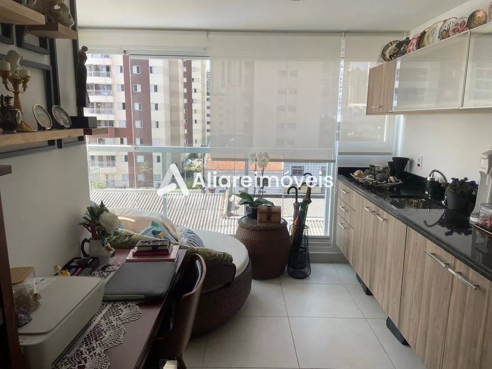 Apartamento à venda com 2 quartos, 66m² - Foto 1