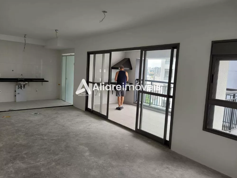 Apartamento à venda com 3 quartos, 92m² - Foto 1