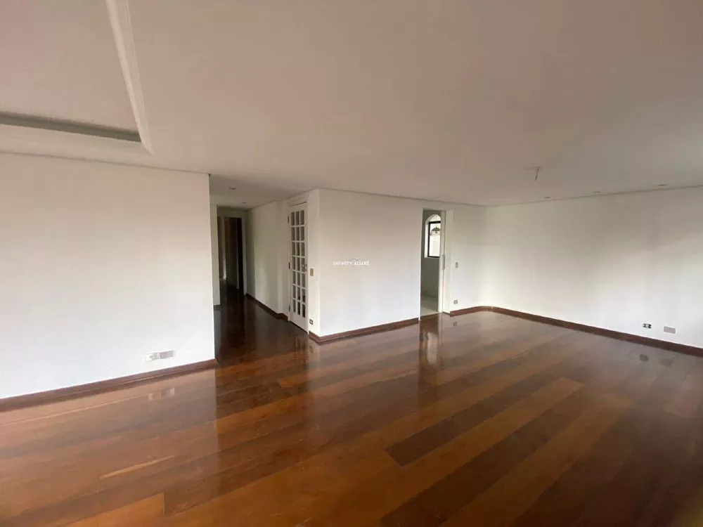 Apartamento à venda com 3 quartos, 190m² - Foto 2