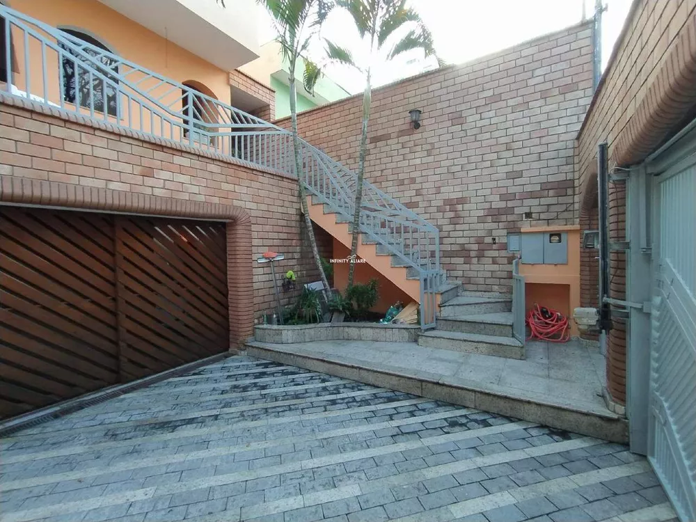 Casa à venda com 5 quartos, 360m² - Foto 2