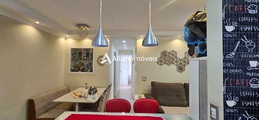 Apartamento à venda com 2 quartos, 68m² - Foto 1