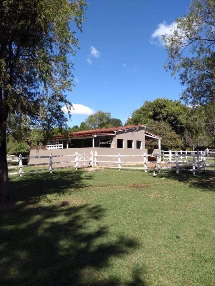 Fazenda à venda com 5 quartos, 500m² - Foto 3