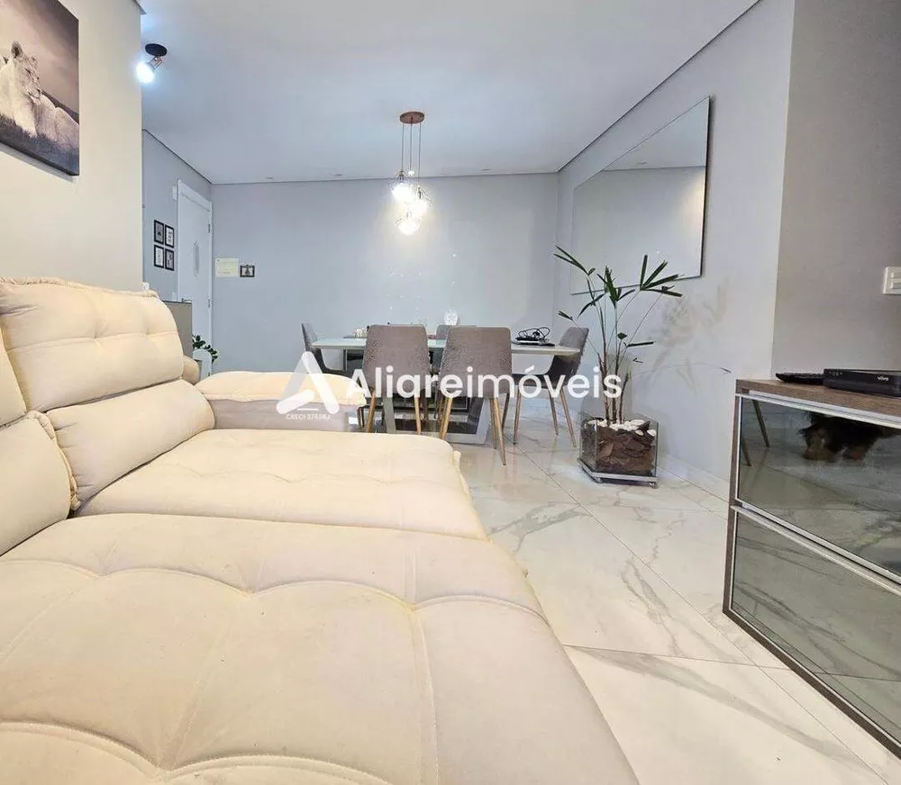 Apartamento à venda com 3 quartos, 65m² - Foto 1