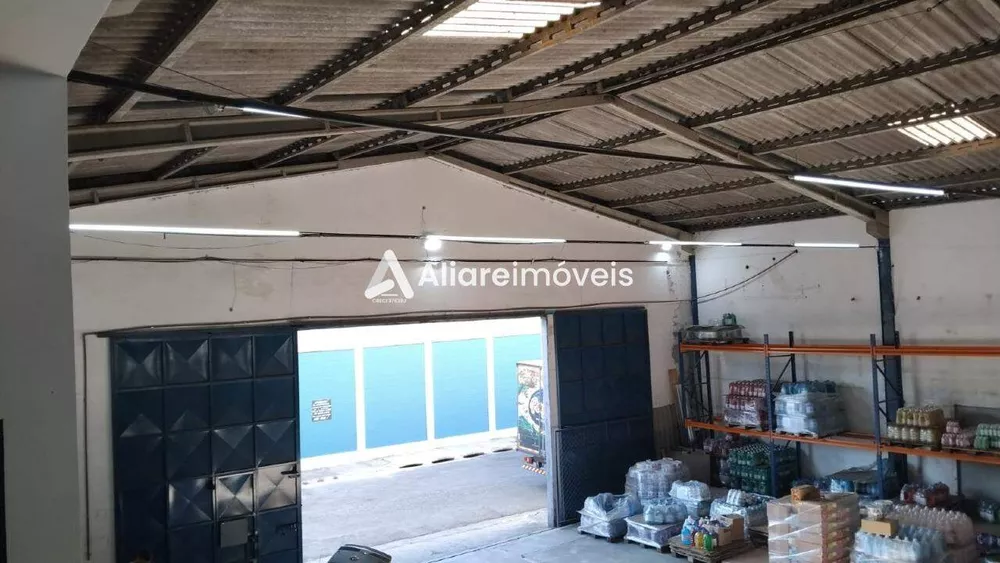 Depósito-Galpão-Armazém para alugar, 550m² - Foto 1