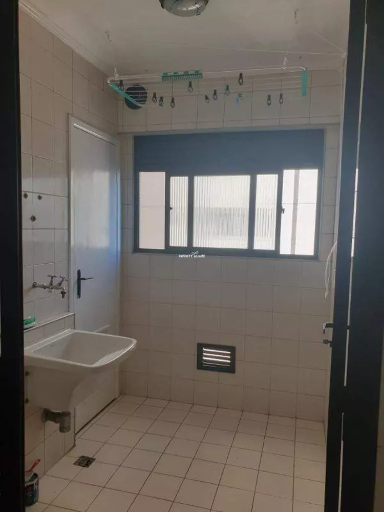 Apartamento à venda com 3 quartos, 70m² - Foto 3