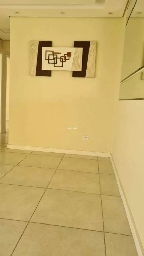 Apartamento à venda com 3 quartos, 65m² - Foto 3