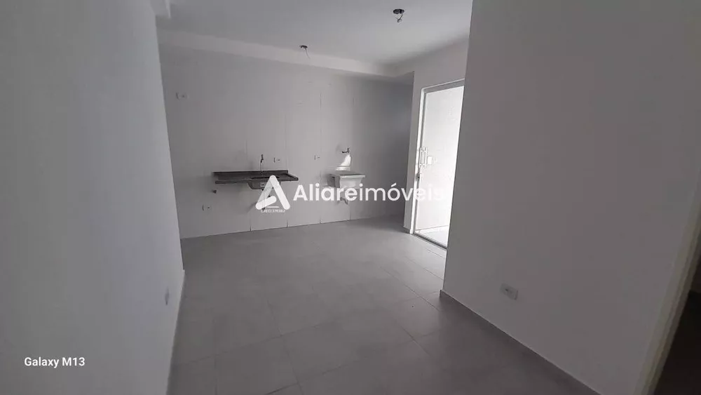 Apartamento à venda com 2 quartos, 42m² - Foto 3