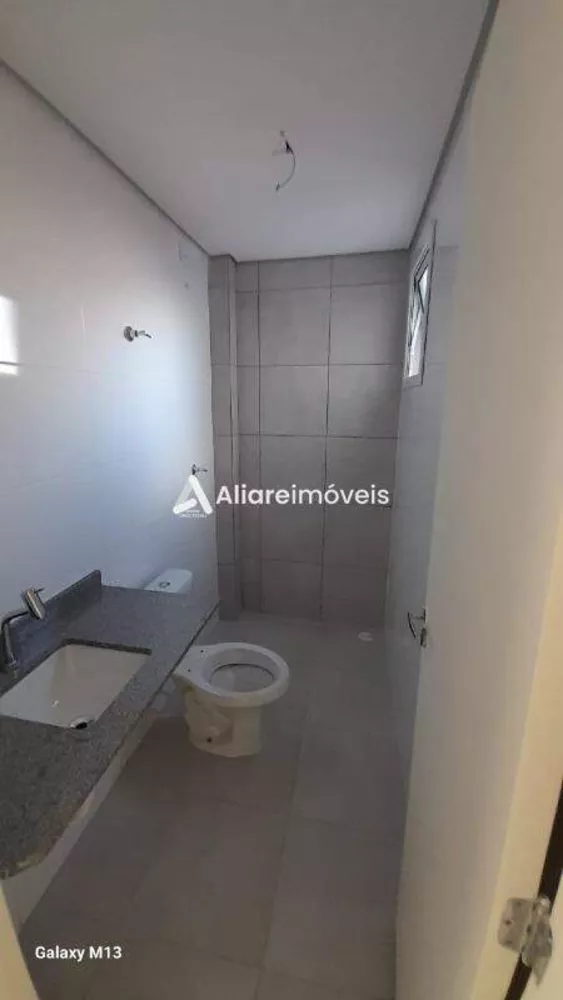 Apartamento à venda com 2 quartos, 42m² - Foto 2