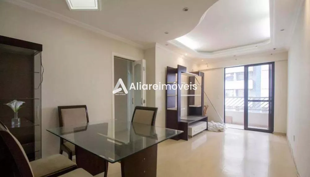 Apartamento à venda com 3 quartos, 70m² - Foto 1