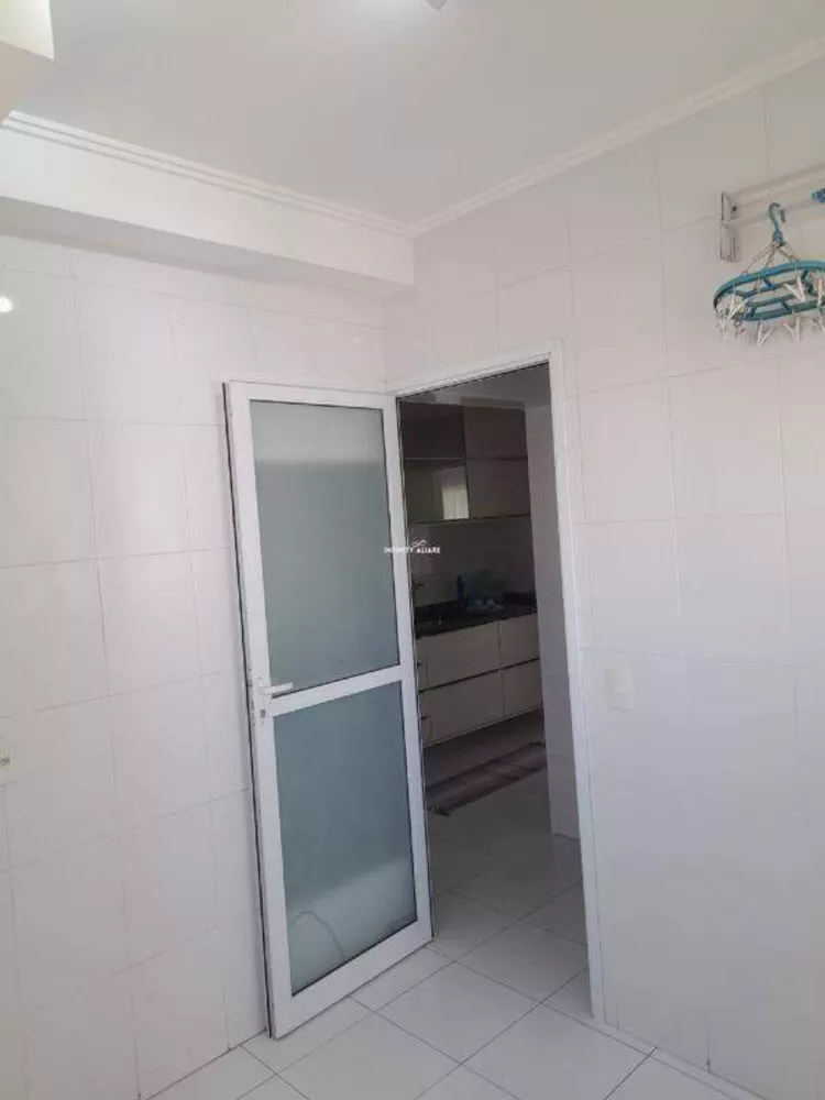 Apartamento à venda com 3 quartos, 135m² - Foto 7