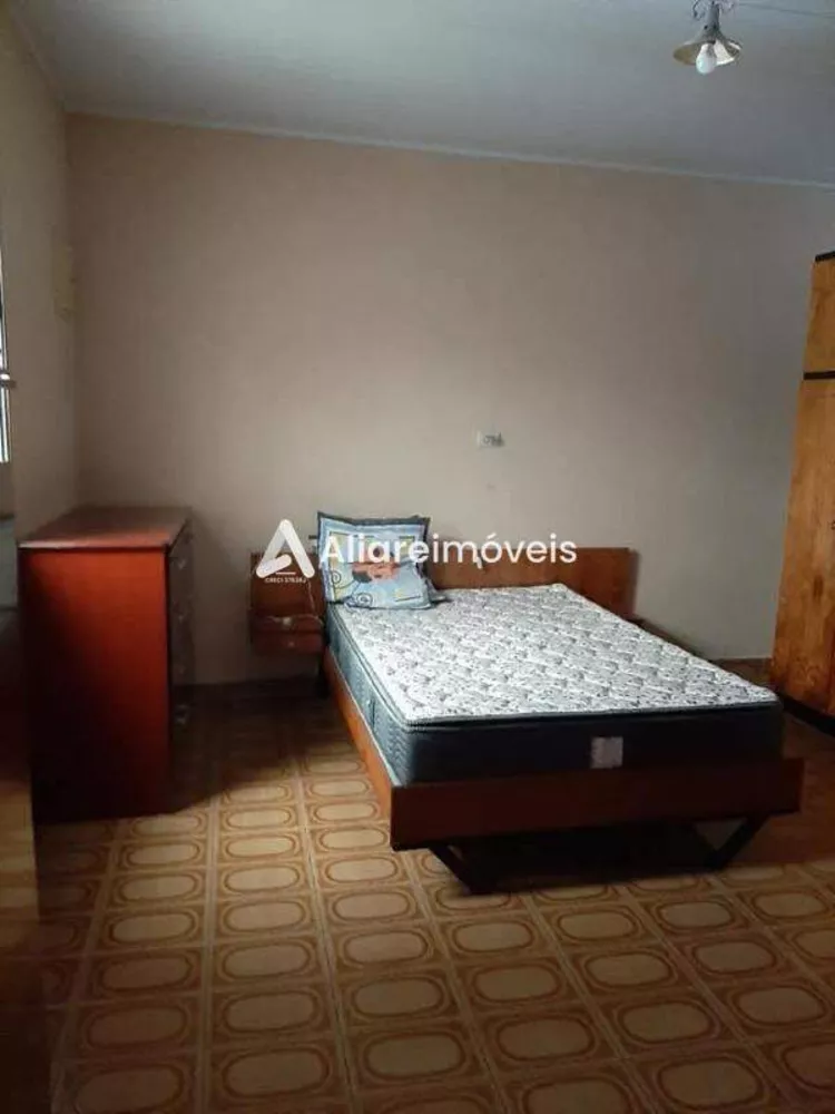 Casa à venda com 2 quartos, 138m² - Foto 2