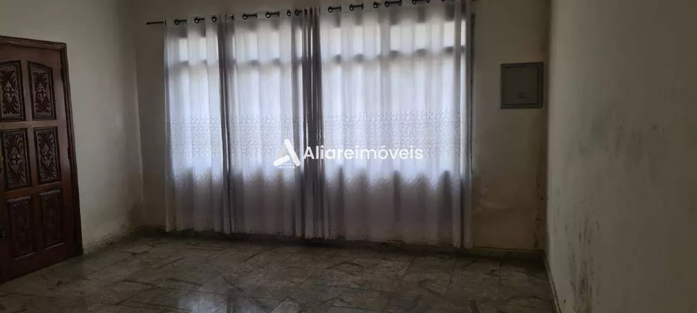 Casa à venda com 3 quartos, 396m² - Foto 4