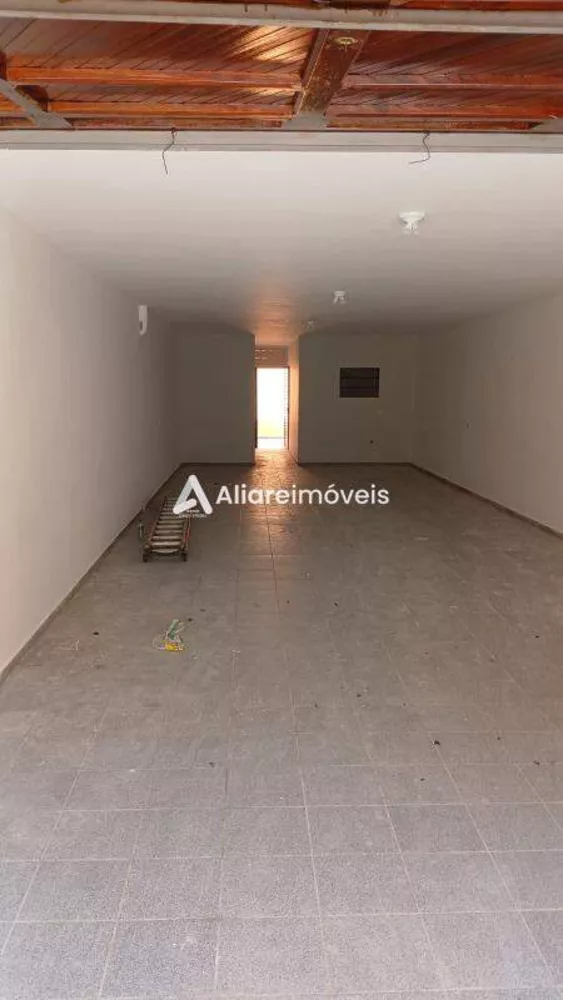 Casa para alugar com 3 quartos, 280m² - Foto 3