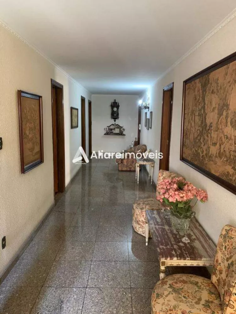 Casa à venda com 5 quartos, 750m² - Foto 11