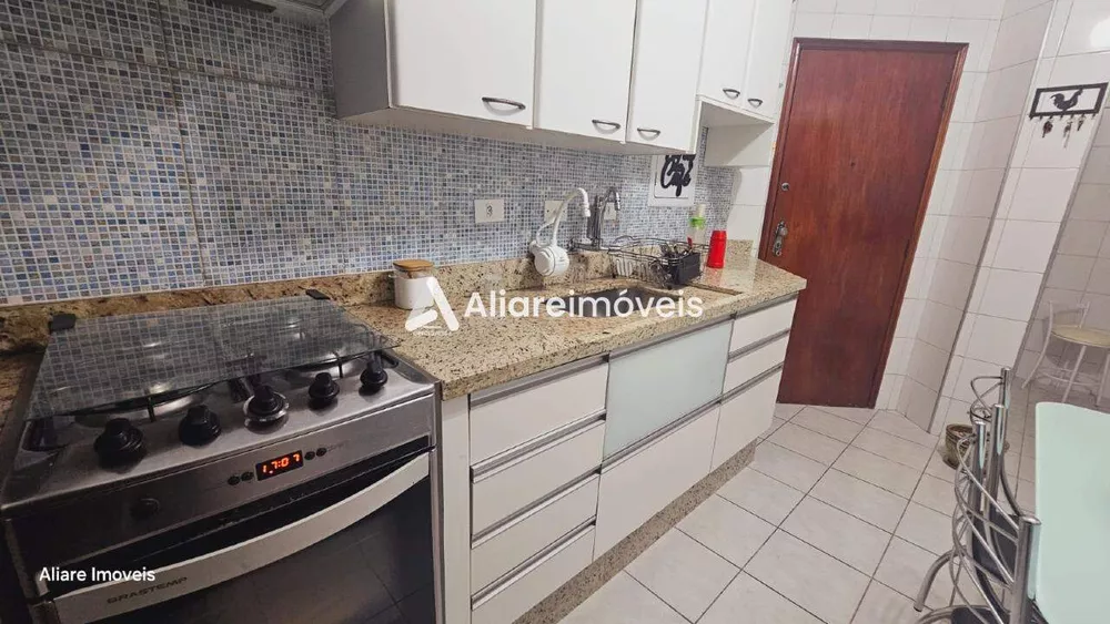 Apartamento à venda com 3 quartos, 80m² - Foto 4