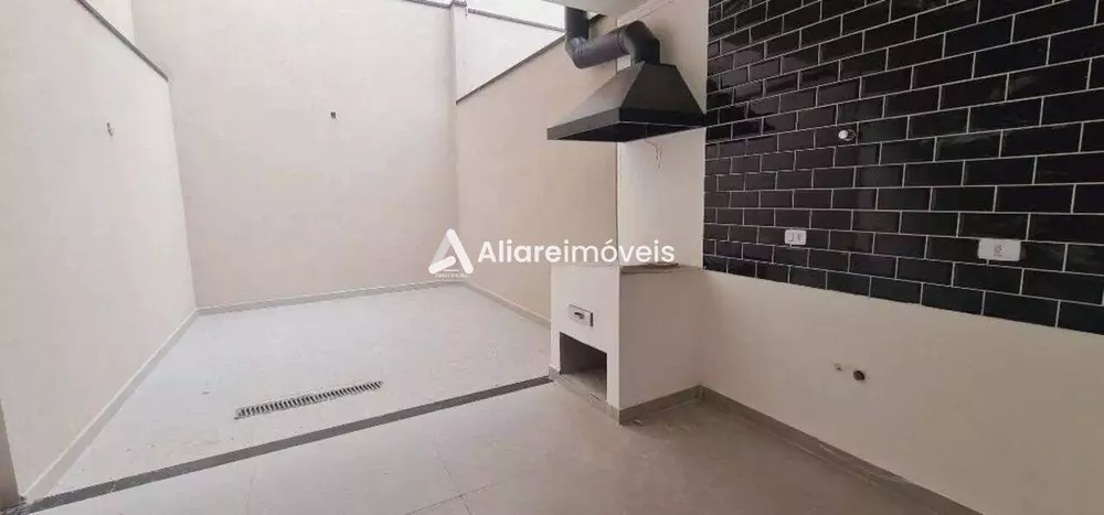 Casa à venda com 3 quartos, 137m² - Foto 2