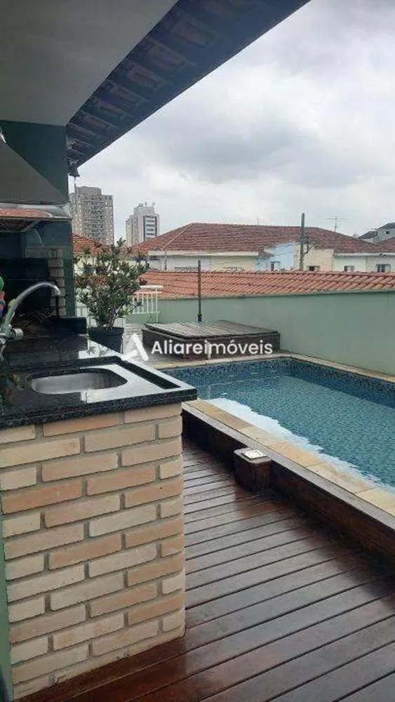 Casa à venda com 3 quartos, 270m² - Foto 1