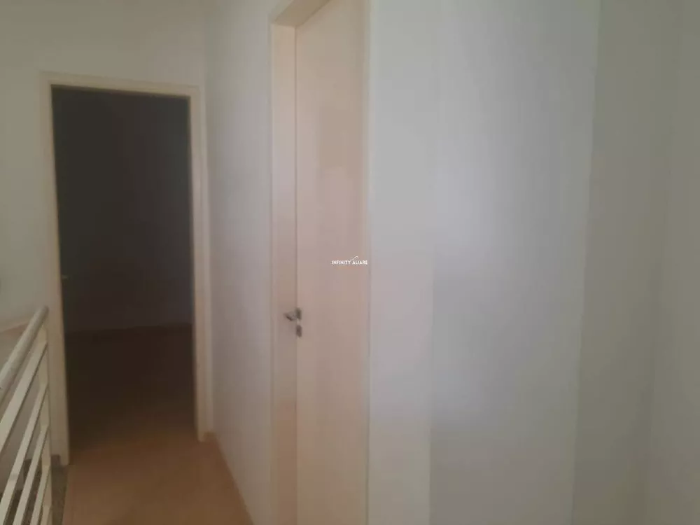 Casa à venda com 3 quartos, 90m² - Foto 3