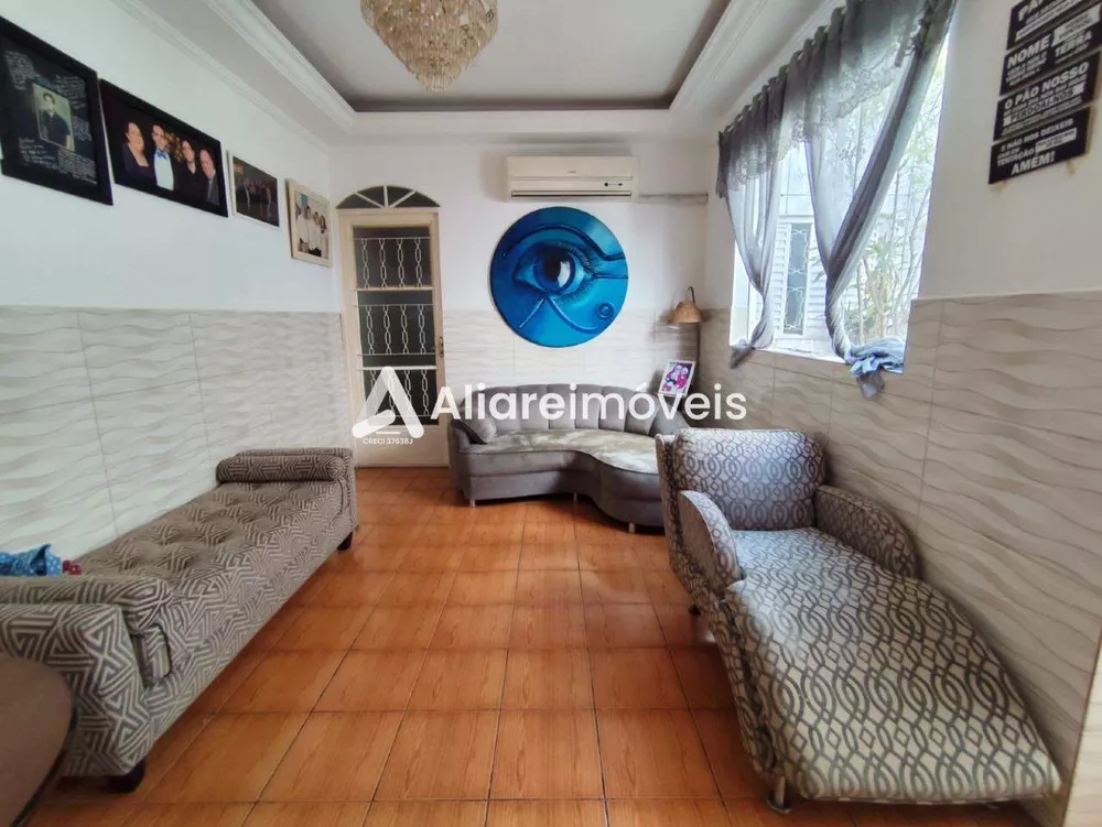 Casa à venda com 3 quartos, 175m² - Foto 4