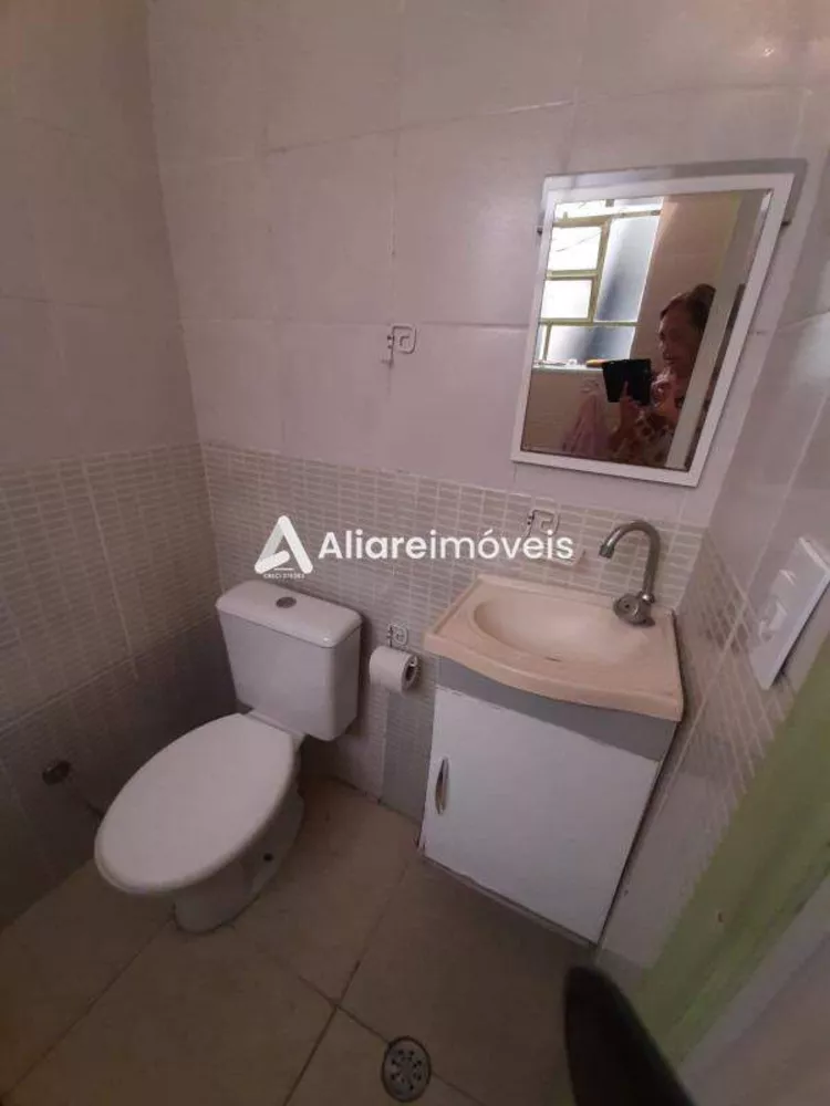 Casa à venda com 3 quartos, 120m² - Foto 2