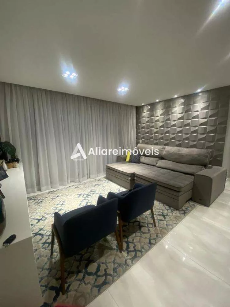 Apartamento à venda com 3 quartos, 127m² - Foto 1