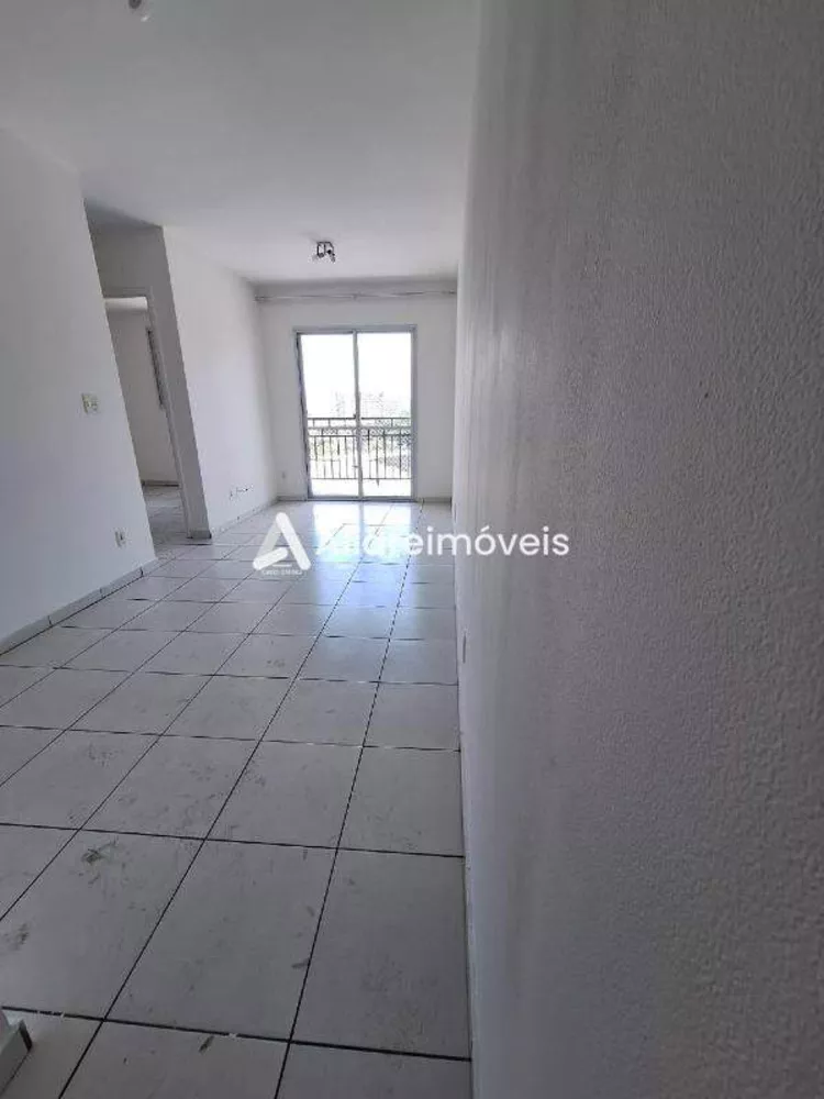 Apartamento à venda com 2 quartos, 50m² - Foto 3