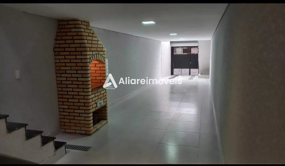 Casa à venda com 3 quartos, 150m² - Foto 1