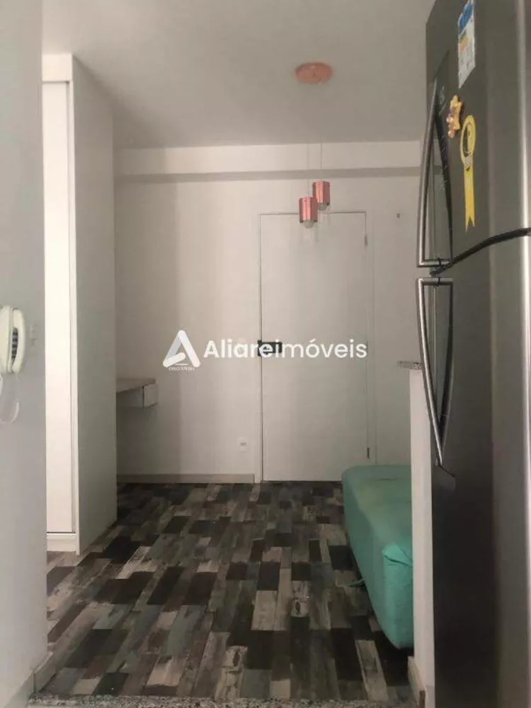 Apartamento à venda com 1 quarto, 40m² - Foto 2