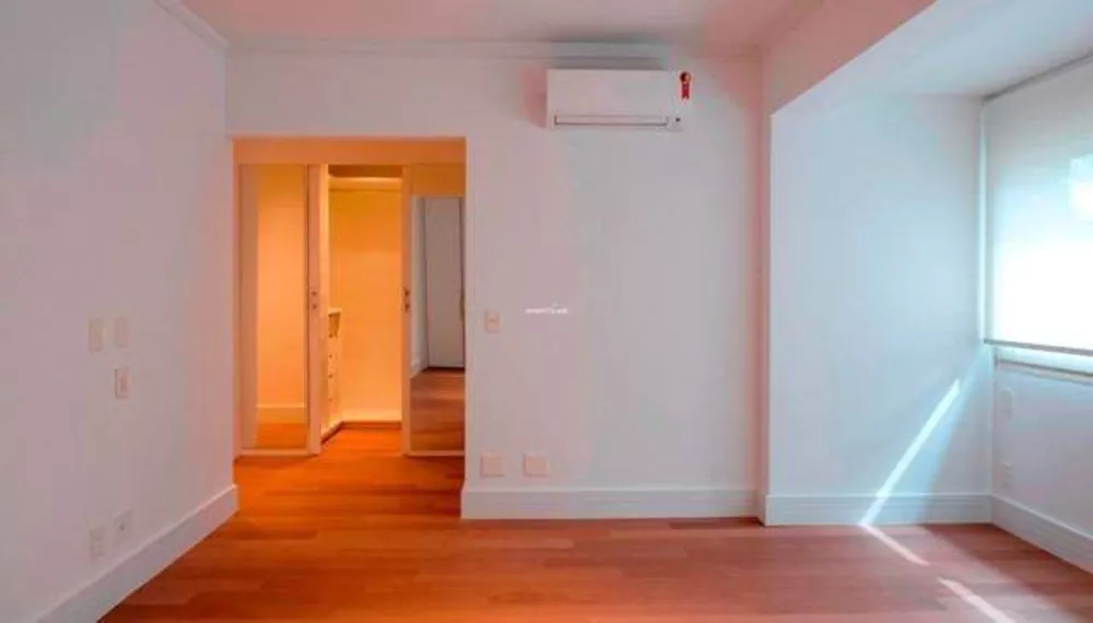 Apartamento à venda com 3 quartos, 306m² - Foto 4