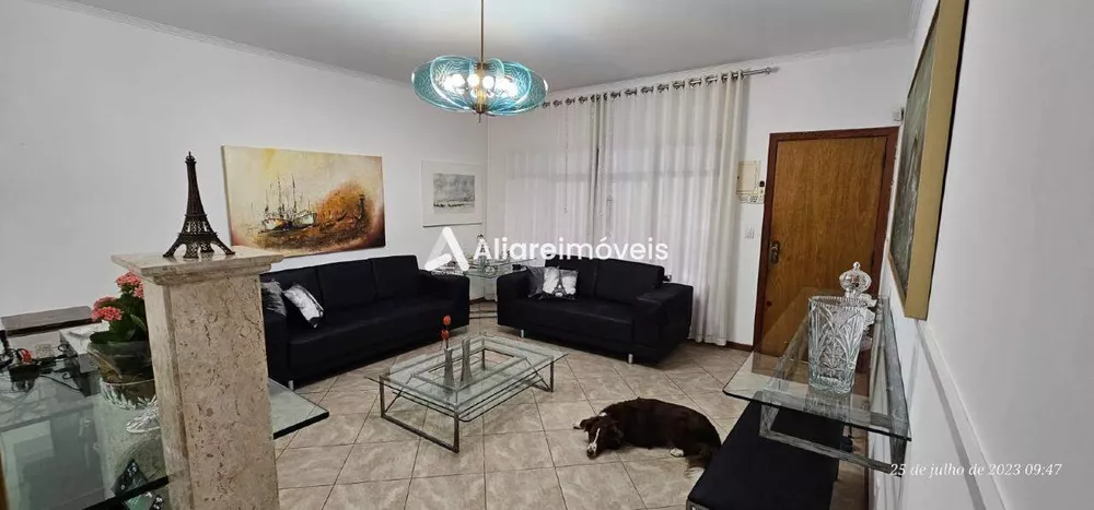 Casa à venda com 3 quartos, 200m² - Foto 3