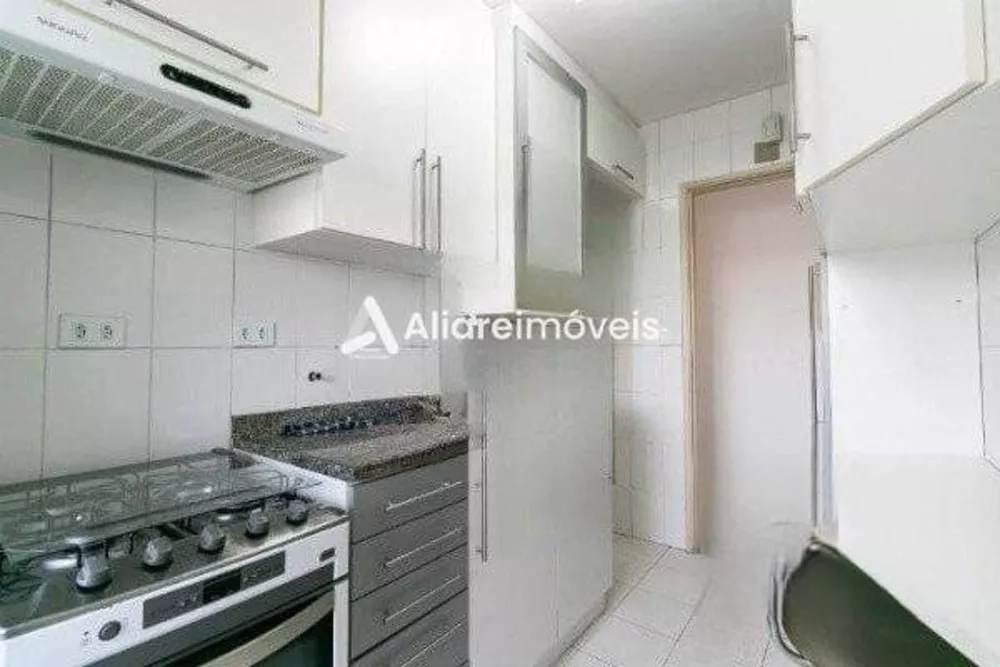 Apartamento à venda com 3 quartos, 68m² - Foto 2