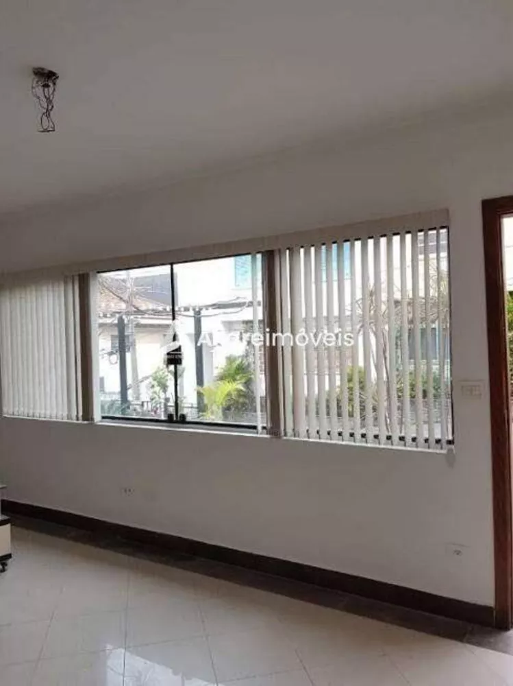 Casa à venda com 2 quartos, 230m² - Foto 1