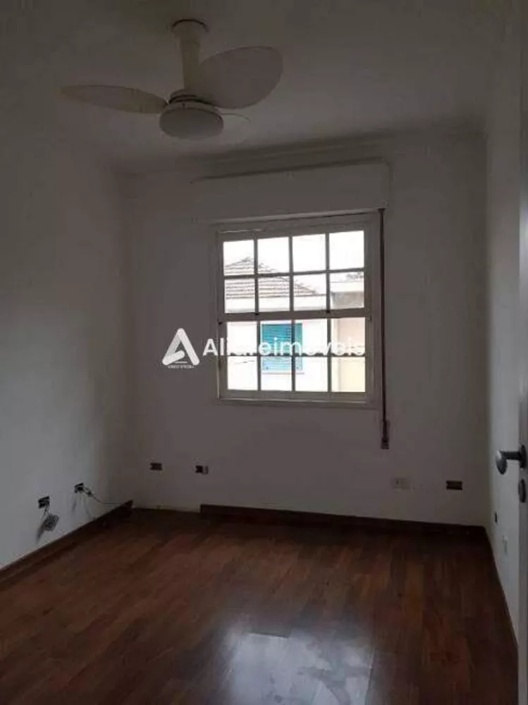 Casa à venda com 2 quartos, 230m² - Foto 2