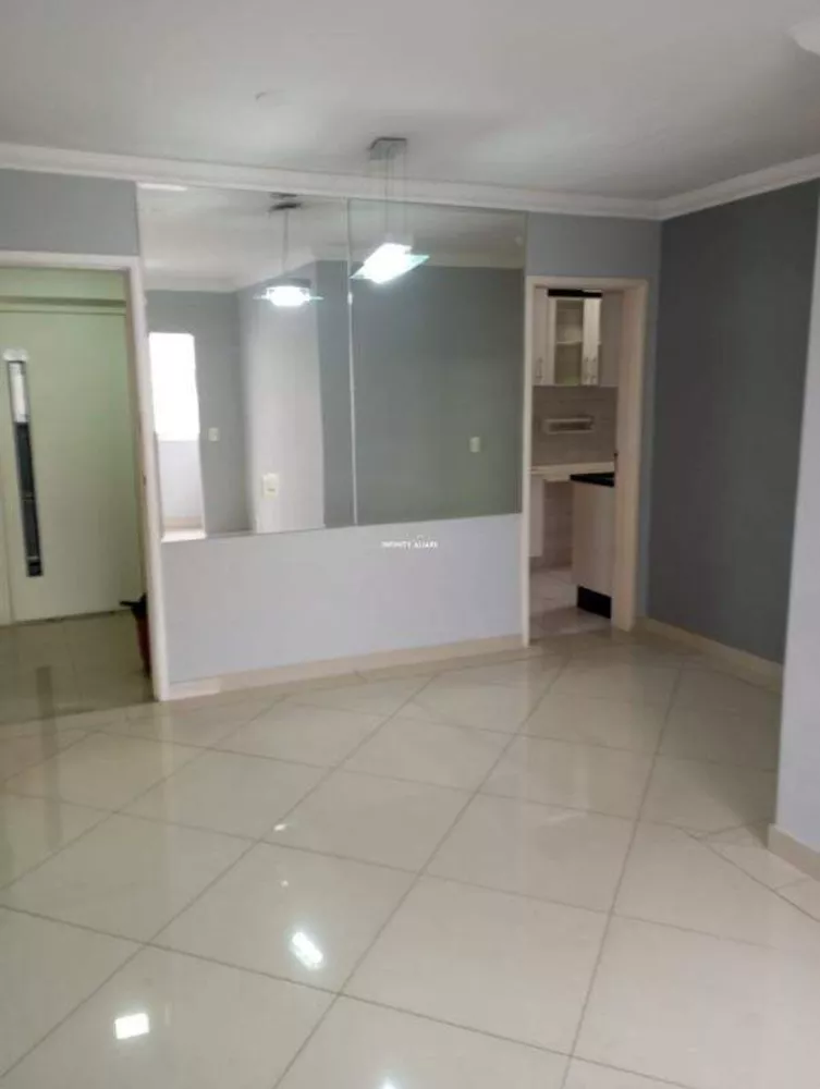 Apartamento à venda com 2 quartos, 61m² - Foto 1