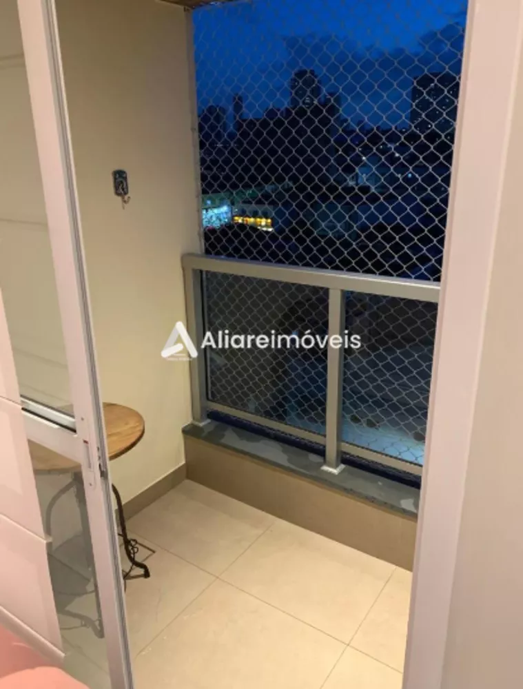 Apartamento à venda com 3 quartos, 64m² - Foto 2