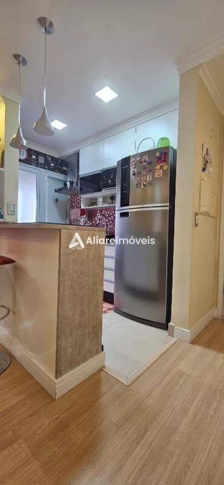 Apartamento à venda com 2 quartos, 68m² - Foto 2