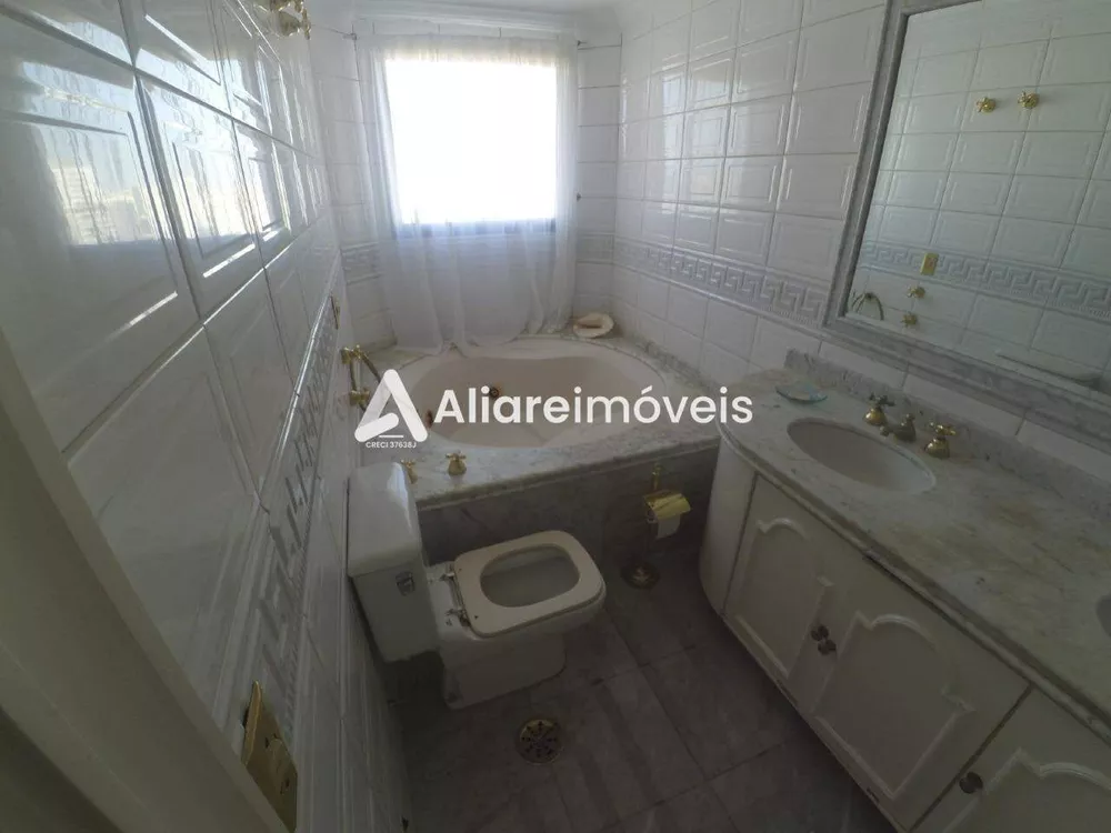 Apartamento à venda com 3 quartos, 250m² - Foto 3