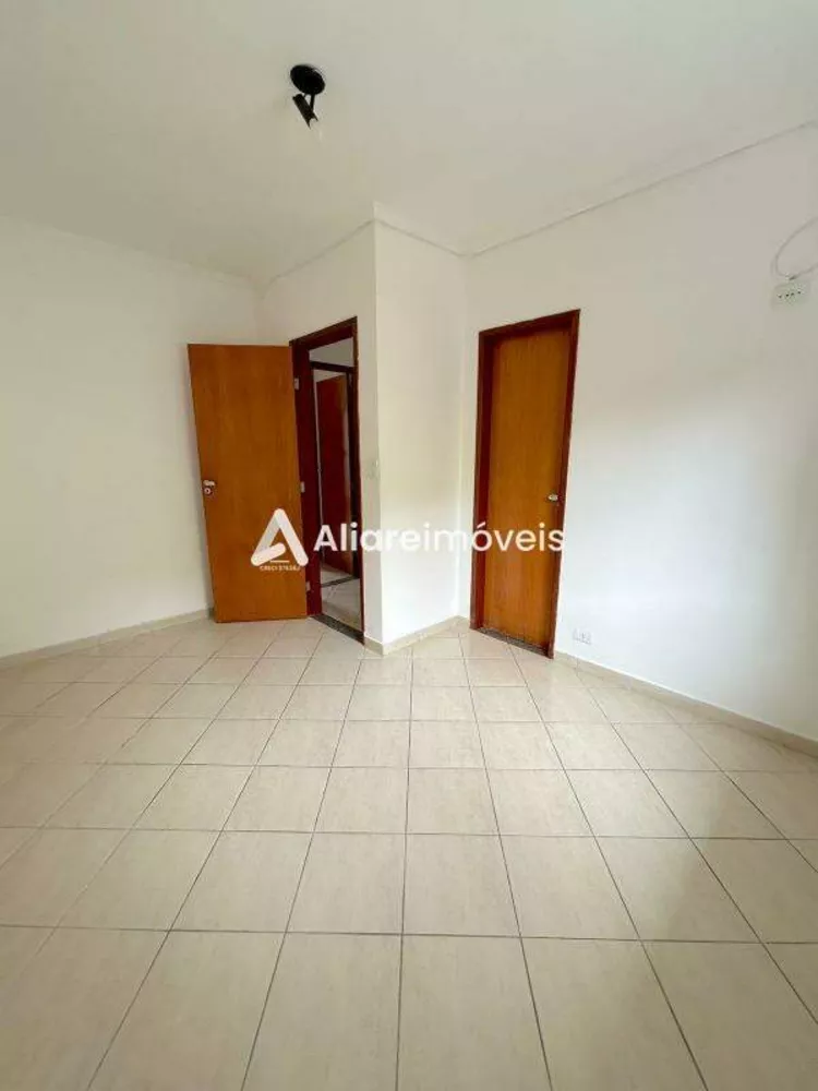 Casa para alugar com 2 quartos, 99m² - Foto 4