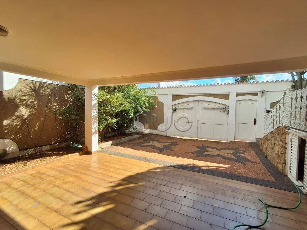Casa, 4 quartos, 355 m² - Foto 1