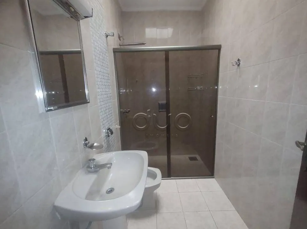 Casa, 3 quartos, 223 m² - Foto 2