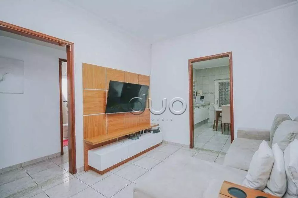 Casa à venda com 3 quartos, 105m² - Foto 1