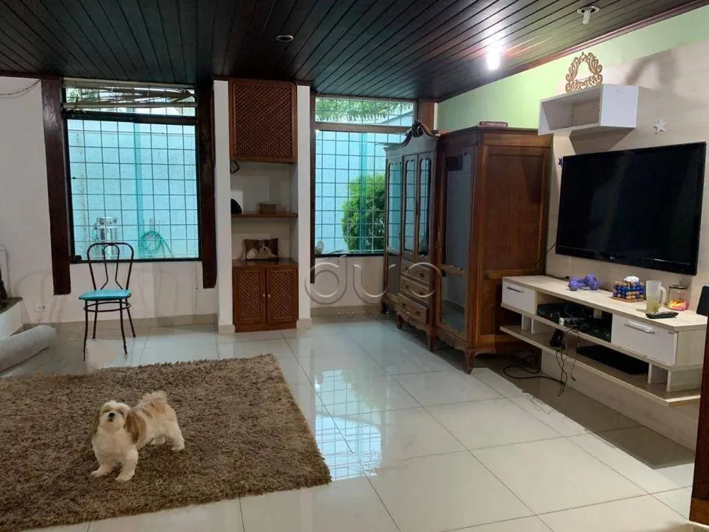 Casa, 3 quartos, 220 m² - Foto 2