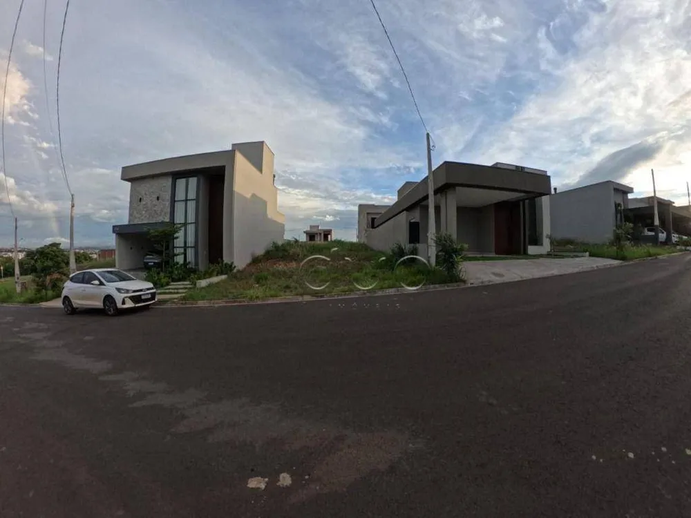 Loteamento e Condomínio, 255 m² - Foto 1
