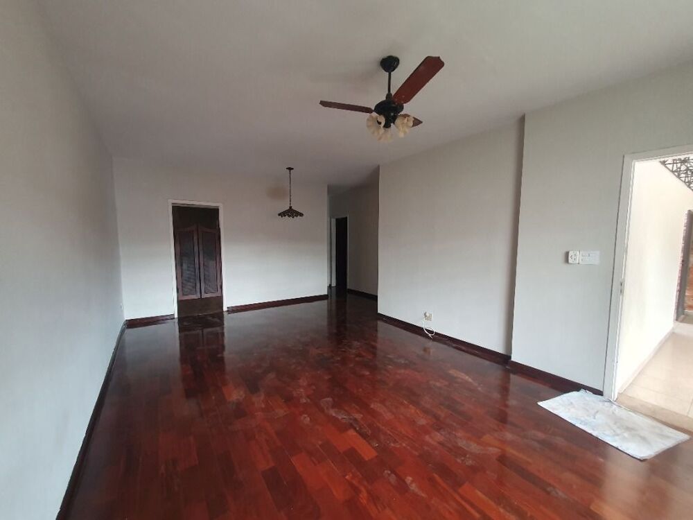 Casa à venda com 4 quartos, 147m² - Foto 3