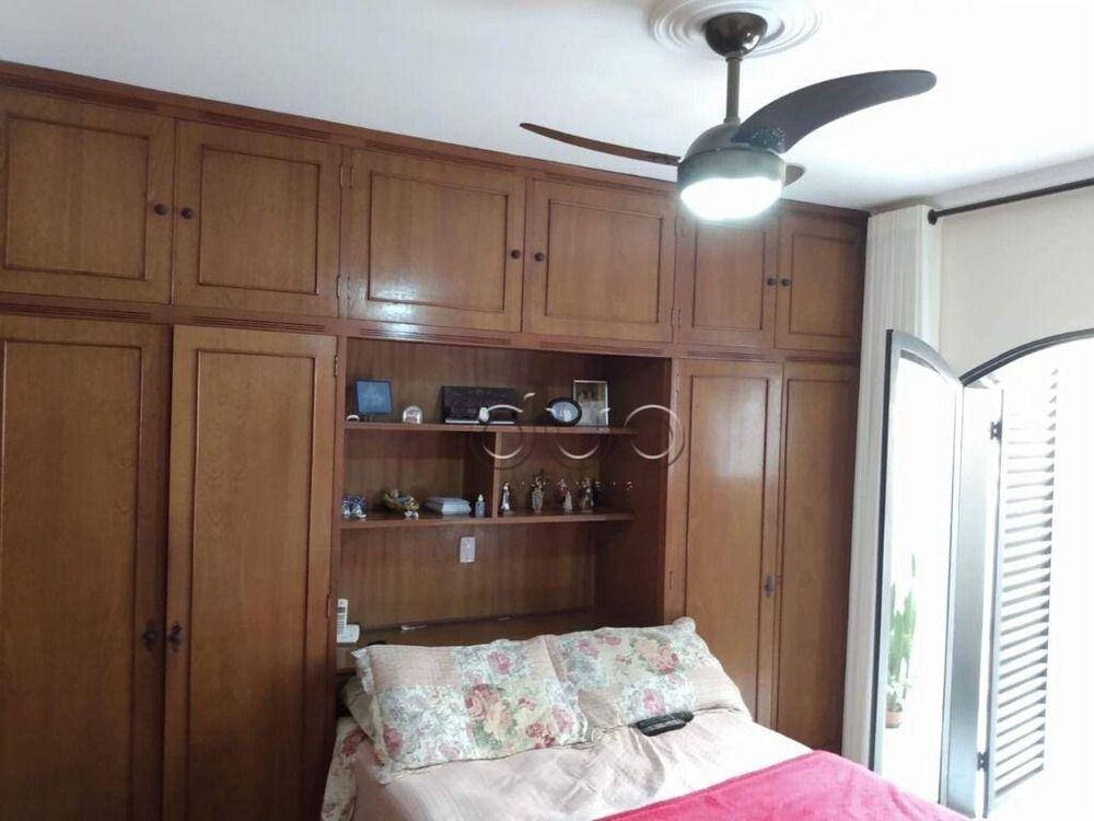 Casa, 3 quartos, 252 m² - Foto 17