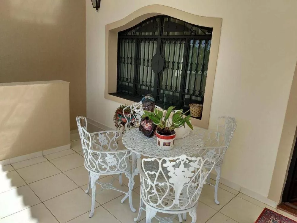 Casa, 3 quartos, 252 m² - Foto 8