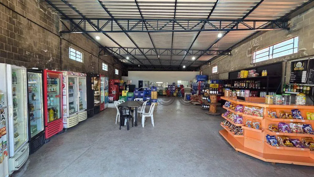 Depósito-Galpão, 242 m² - Foto 1
