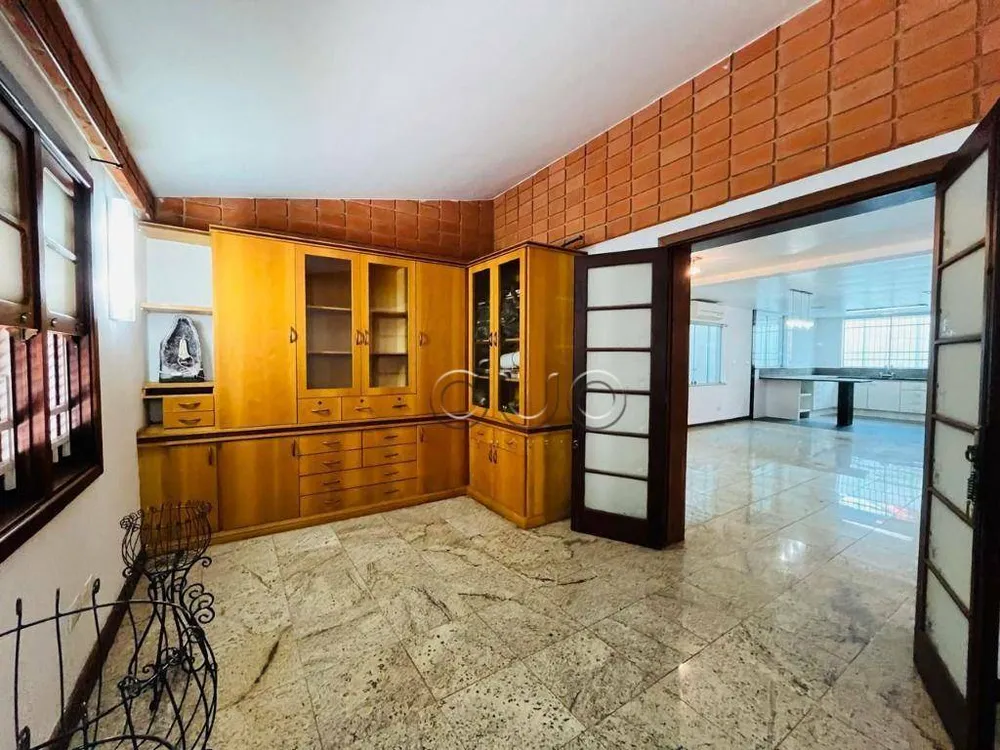 Casa, 3 quartos, 236 m² - Foto 4