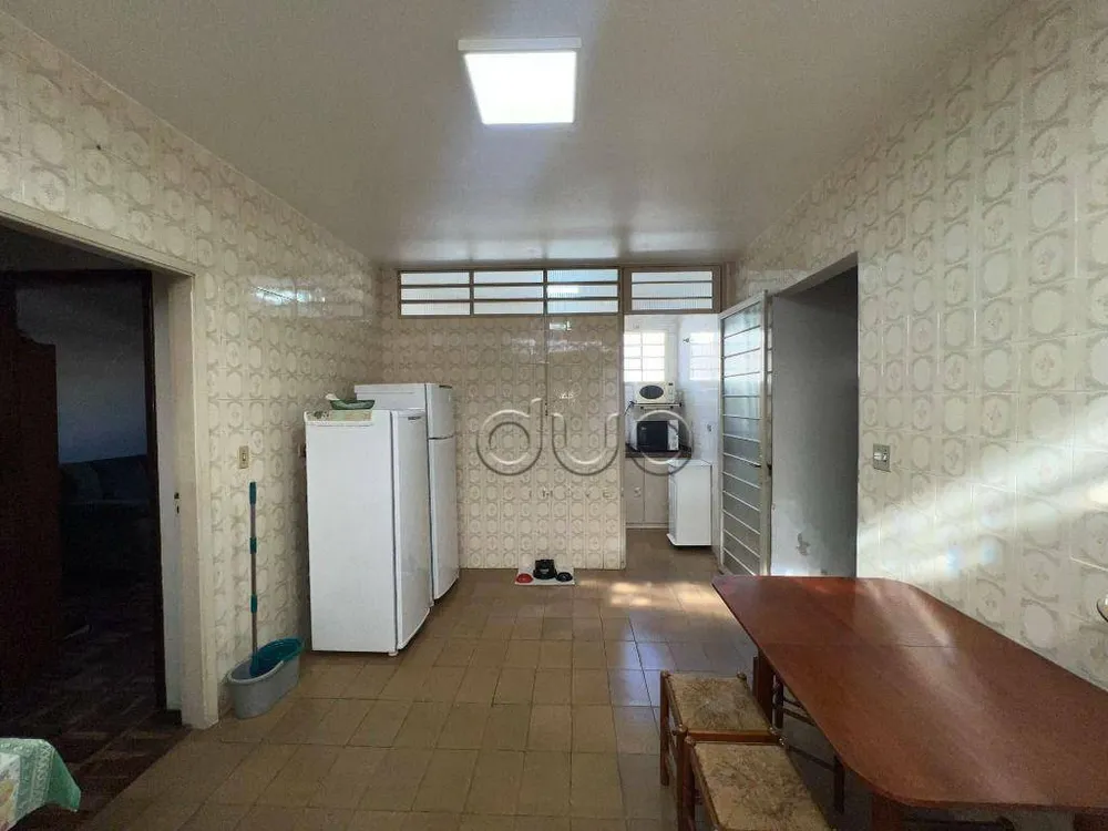 Casa, 3 quartos, 187 m² - Foto 2